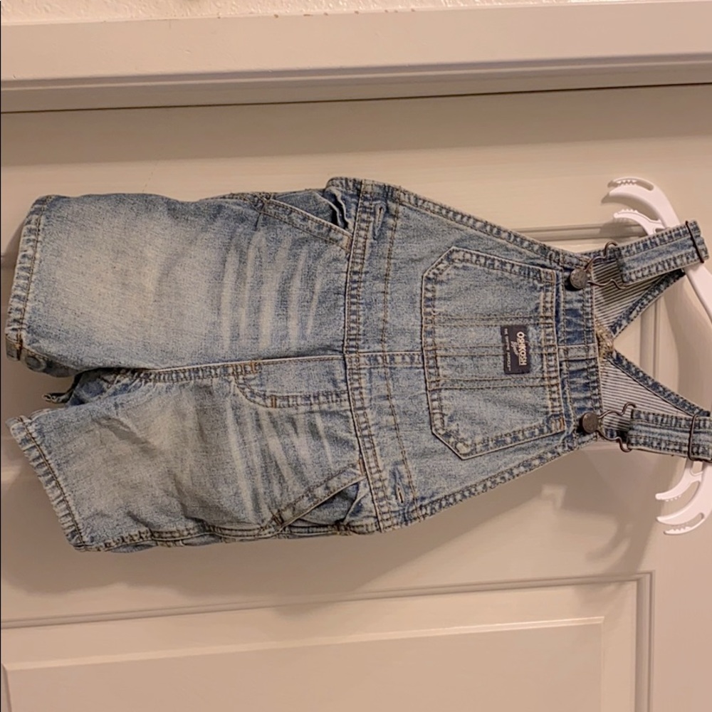 Baby bodysuits